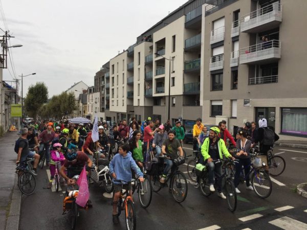 La vélorution arrive boulevard des Belges
