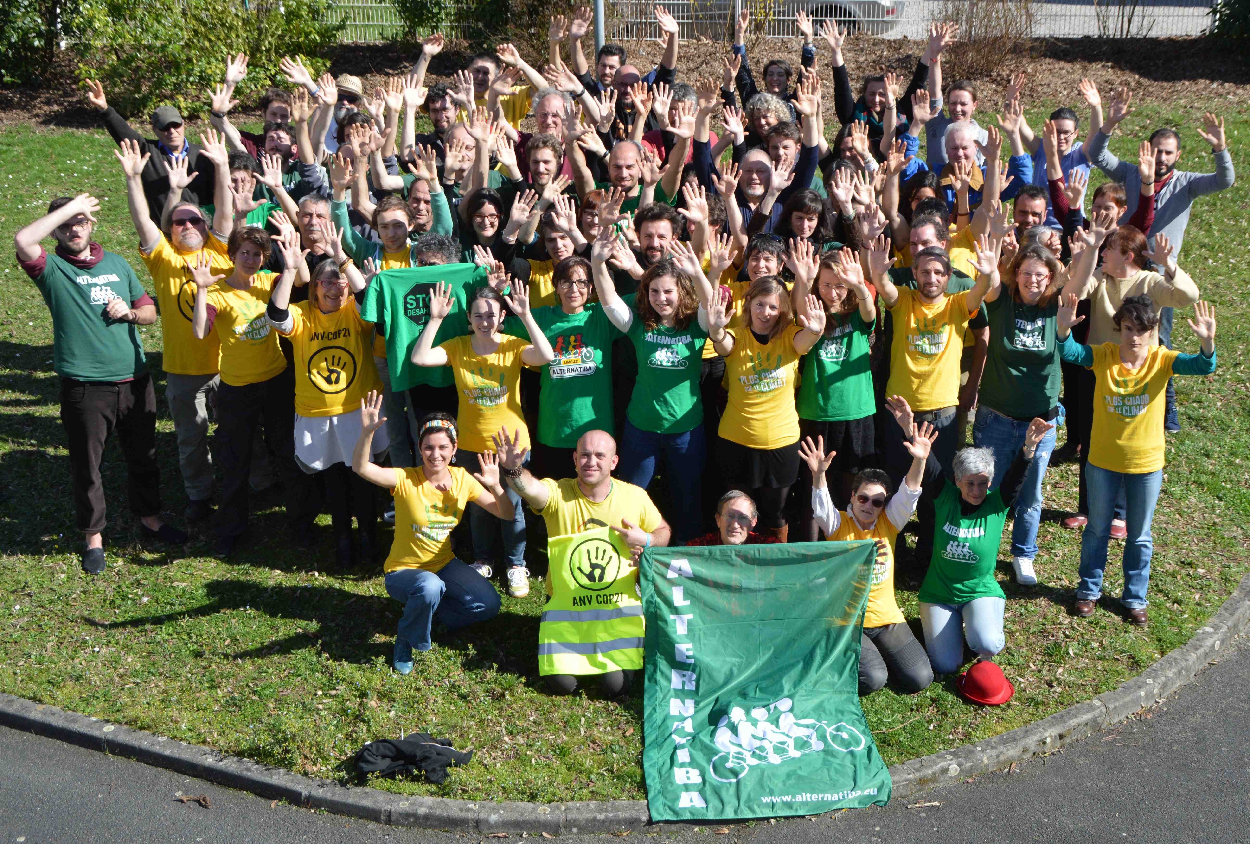 coordo-limoges-mains-levées-bh