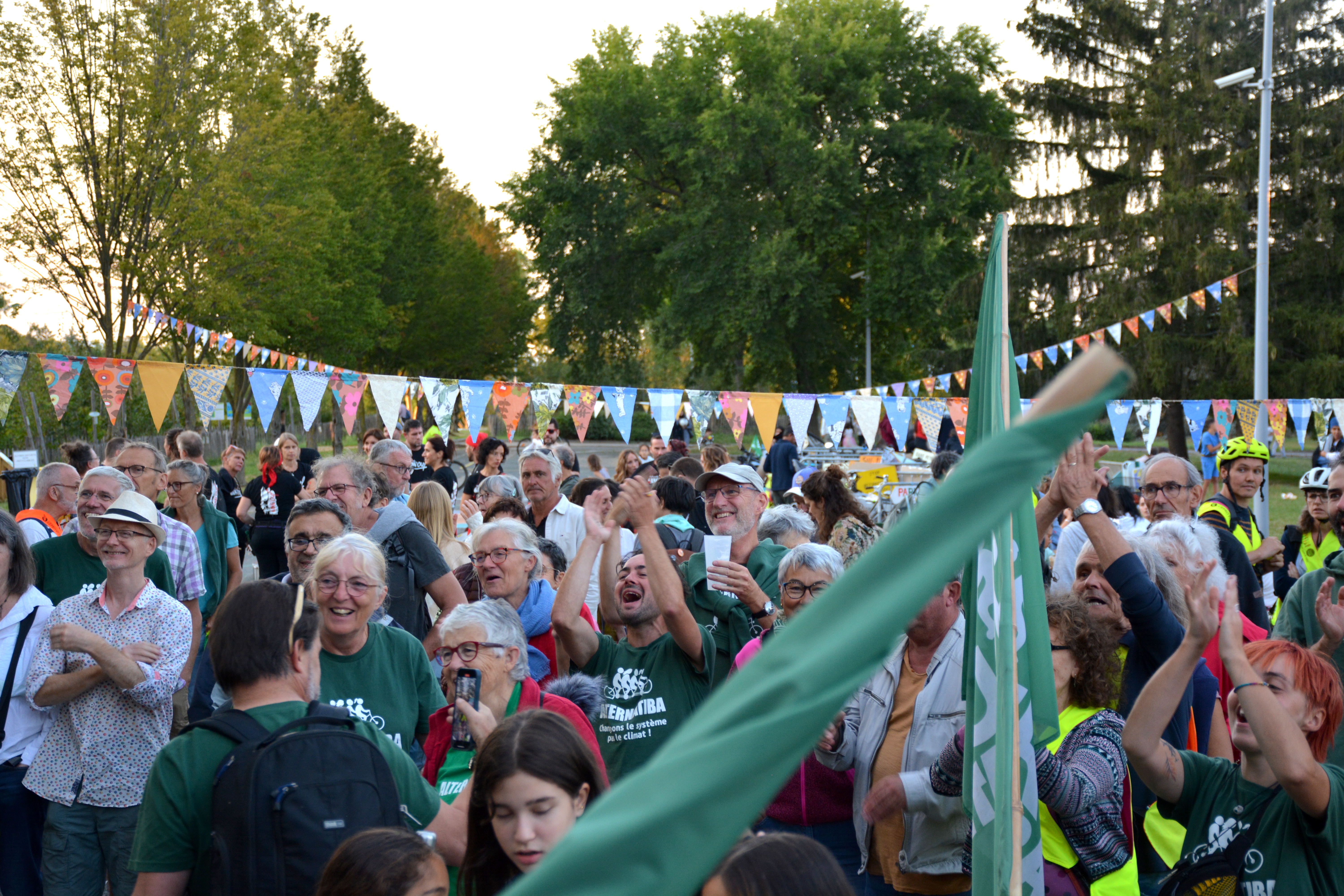 Retours sur le passage du Tour Alternatiba à Villefranche en septembre 2024 : Image à la une