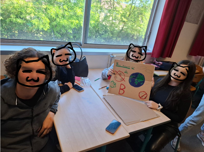 Pancarte climat créée par les élèves du lycée la Mare Carrée