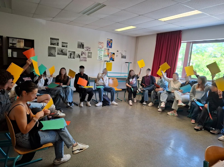 Rencontre au lycée la Mare Carrée. L’engagement associatif est-il politique ? : Image à la une